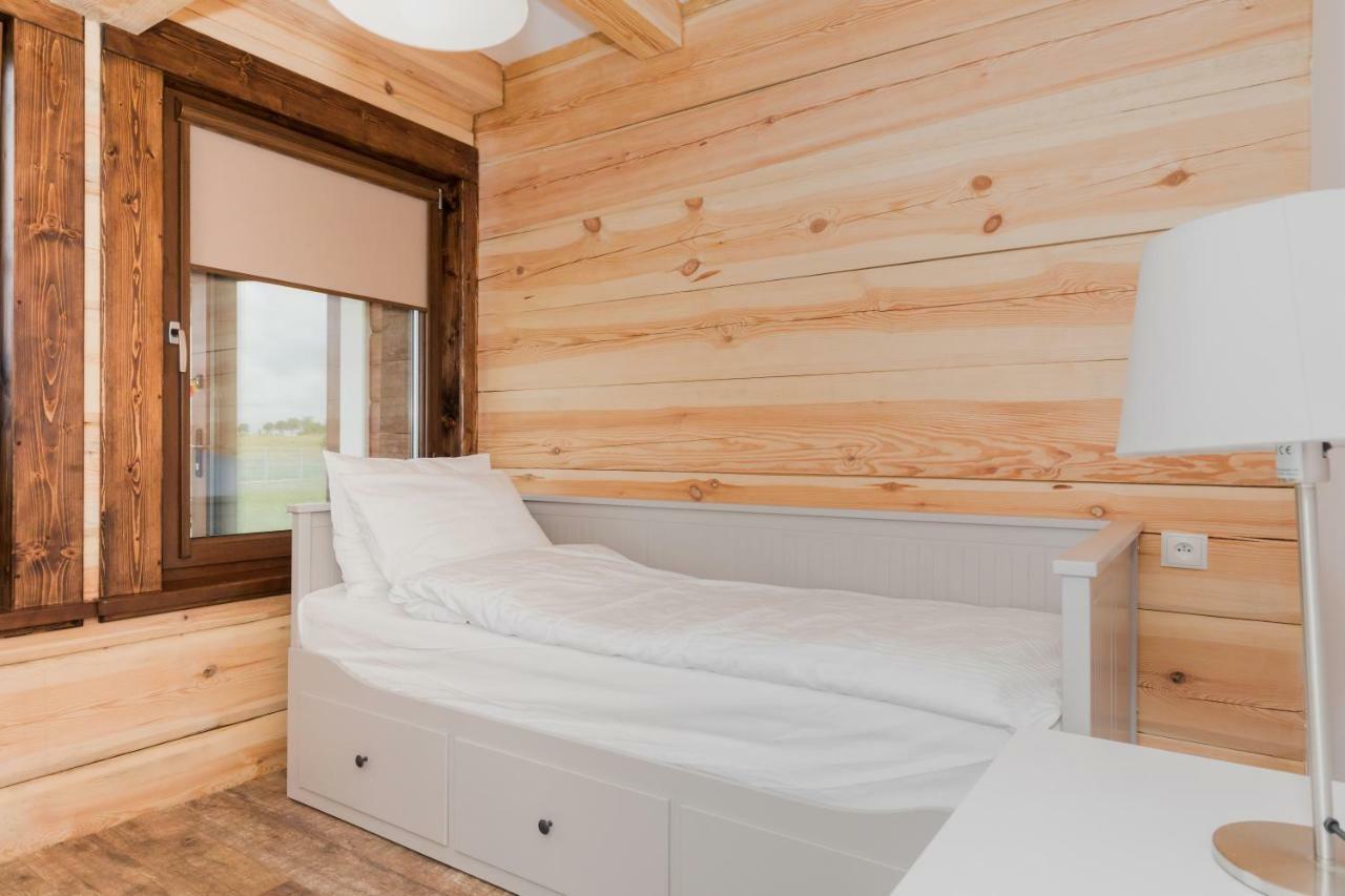 Przy Rozlewisku Apartment Сърбиново Екстериор снимка
